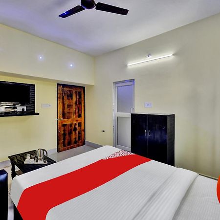 Oyo Flagship 81058 Royal Regalia Otel Bhubaneswar Dış mekan fotoğraf
