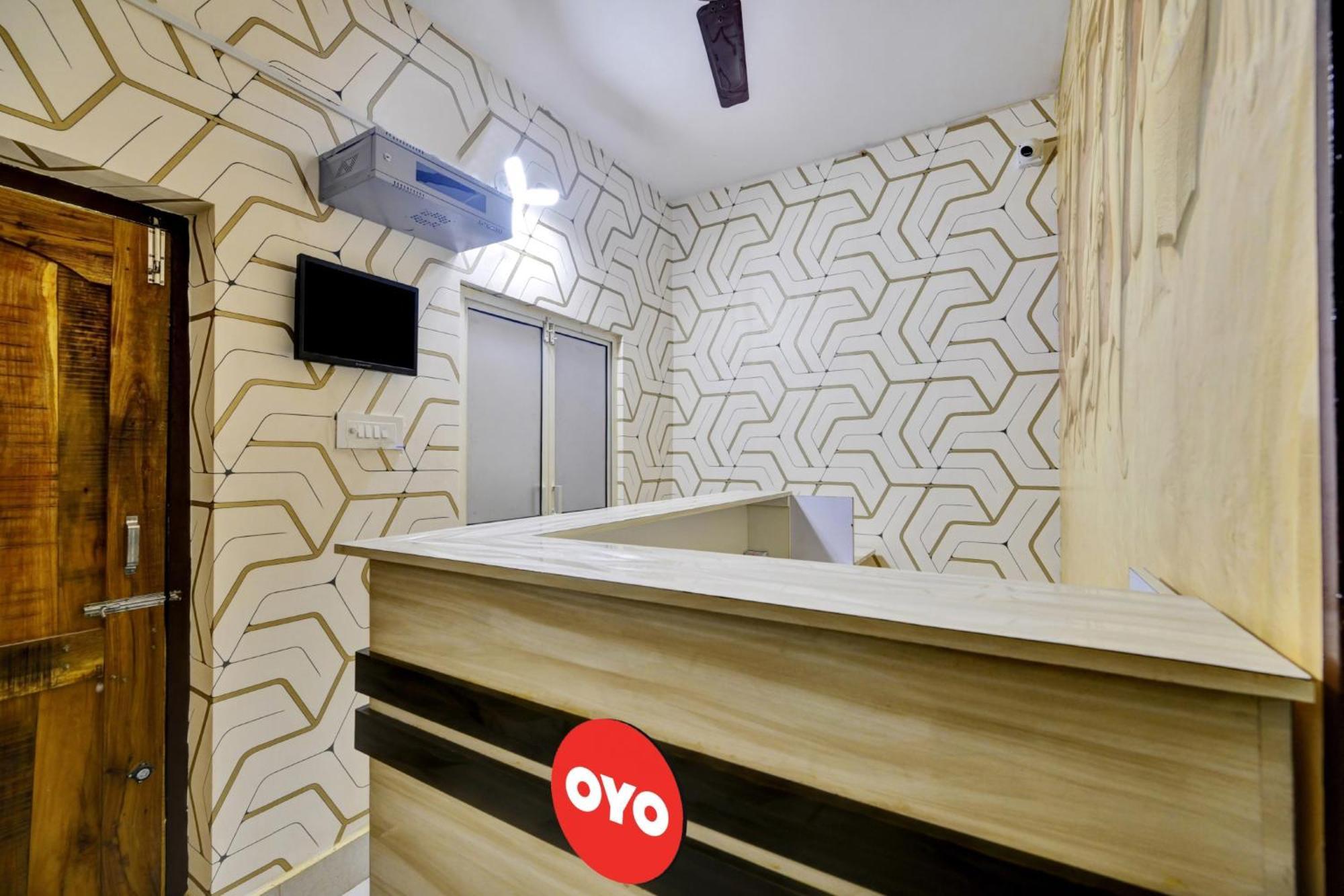 Oyo Flagship 81058 Royal Regalia Otel Bhubaneswar Dış mekan fotoğraf