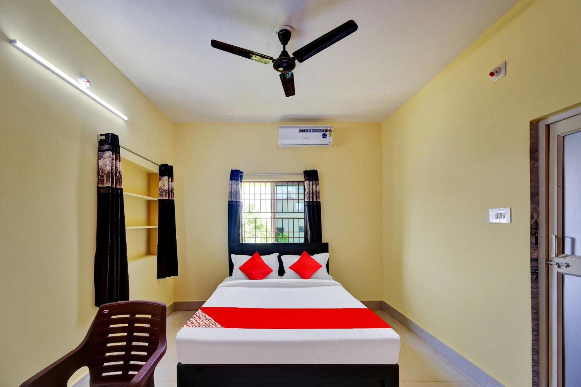 Oyo Flagship 81058 Royal Regalia Otel Bhubaneswar Dış mekan fotoğraf